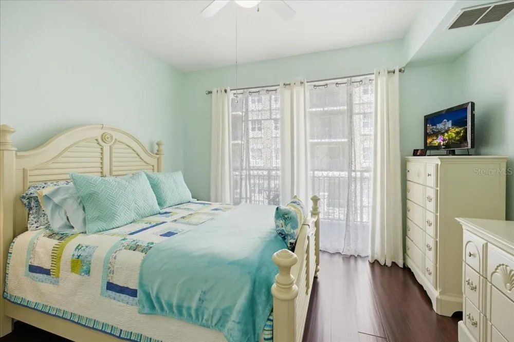 1064 TAMIAMI TRAIL #1206 Sarasota, FL 34236