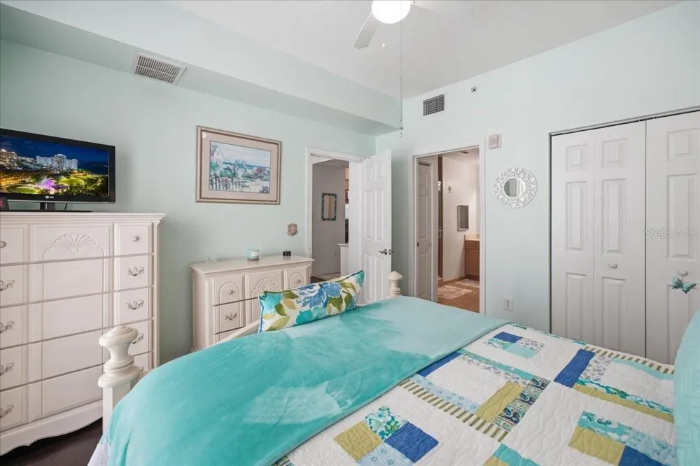 1064 TAMIAMI TRAIL #1206 Sarasota, FL 34236