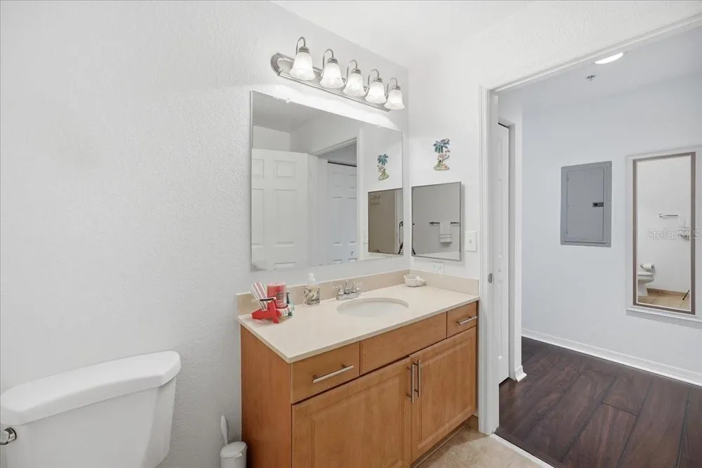 1064 TAMIAMI TRAIL #1206 Sarasota, FL 34236