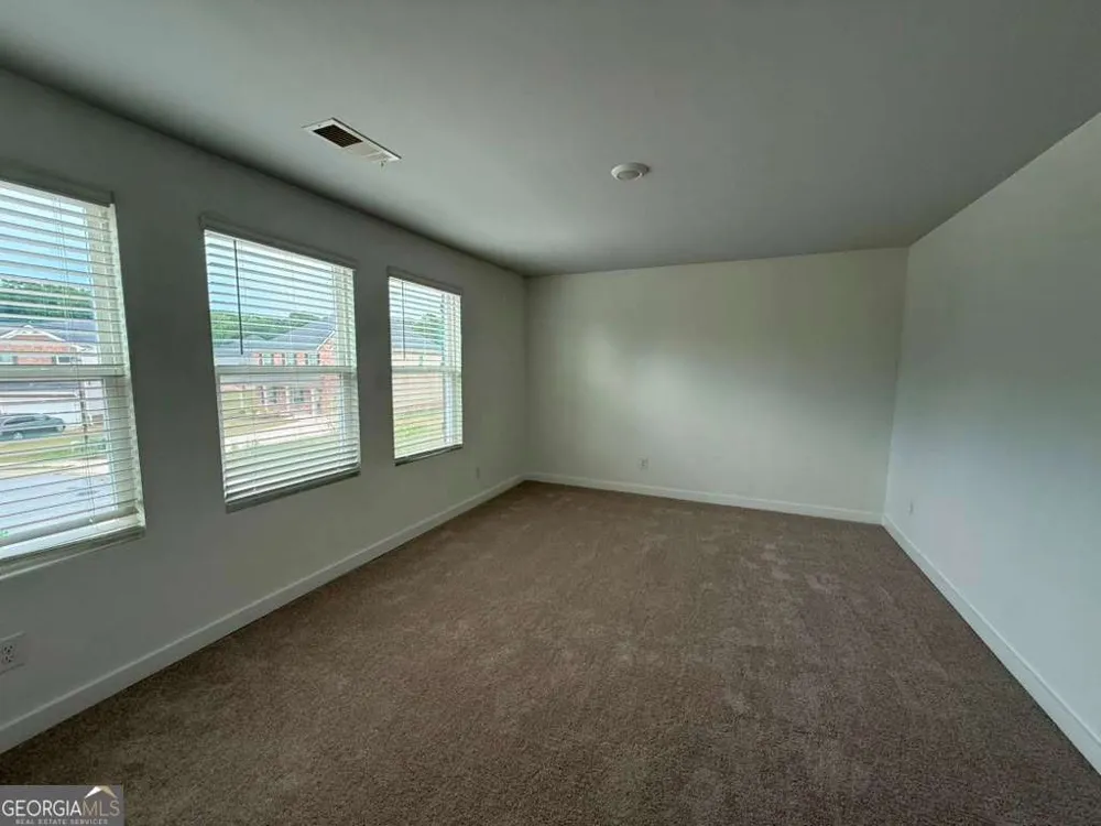 1104 Laflor WAY McDonough, GA 30253