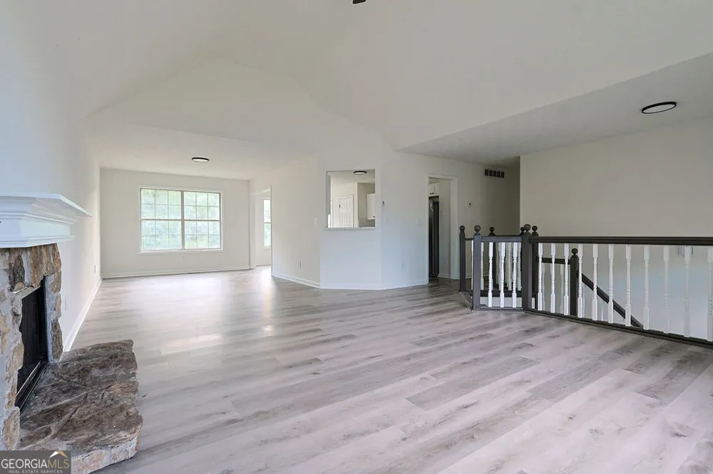 2774 Old Barn TRL Powder Springs, GA 30127