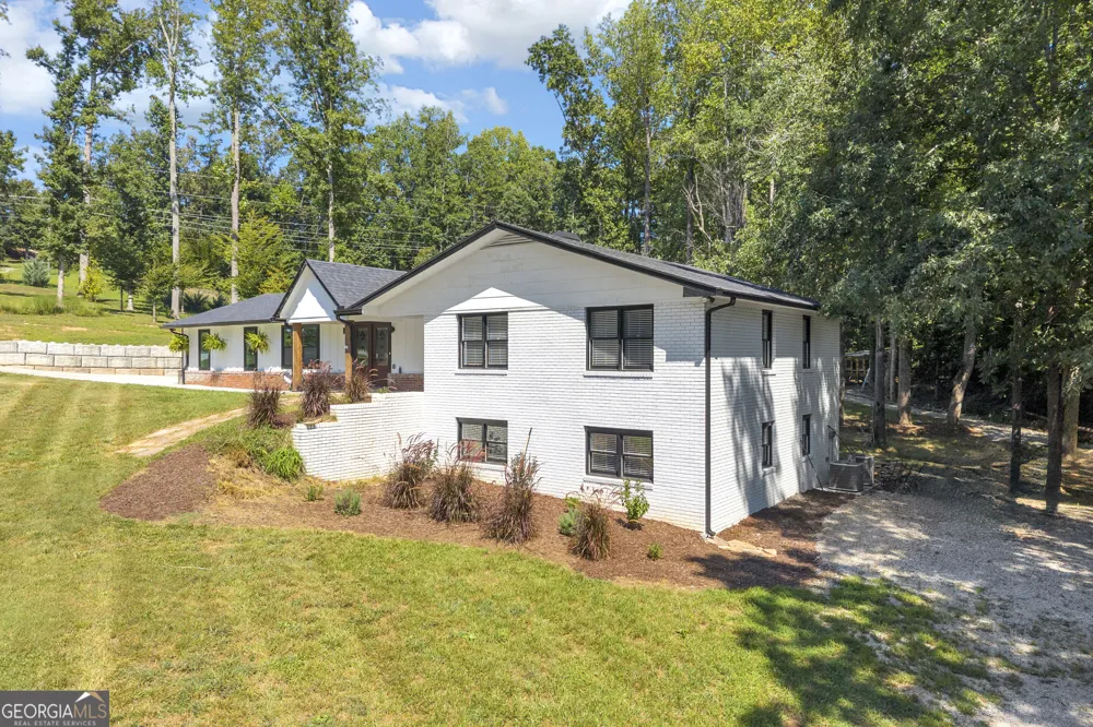 263 Pressley RD Eastanollee, GA 30538