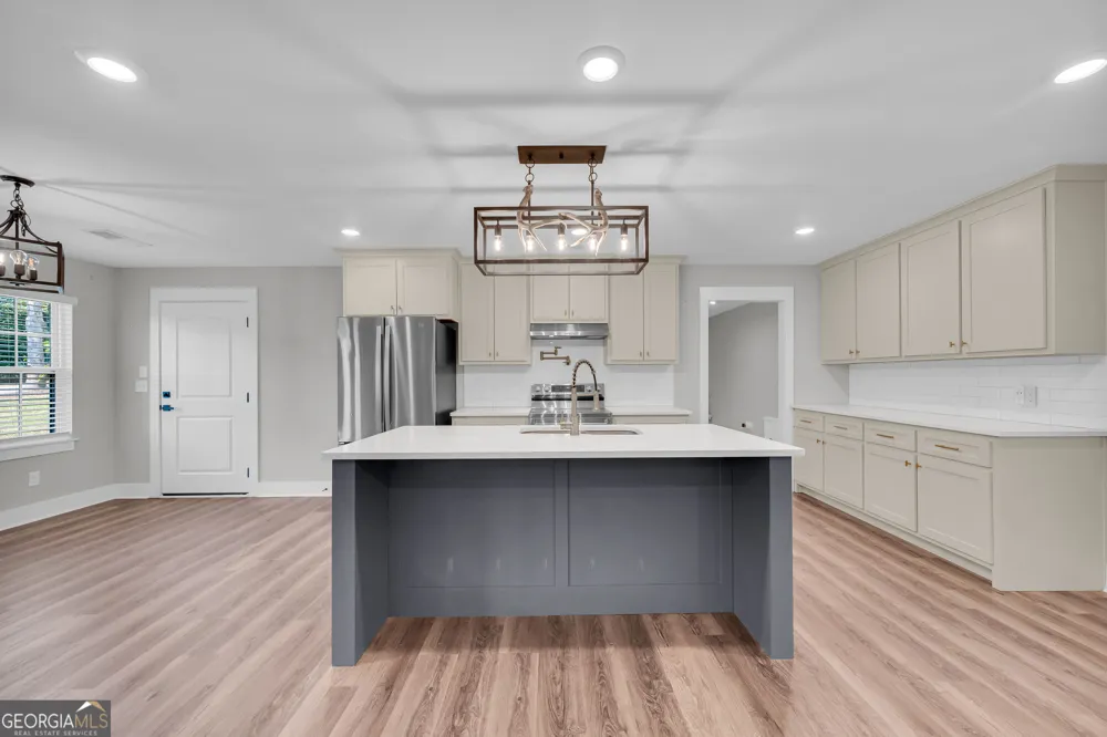 263 Pressley RD Eastanollee, GA 30538