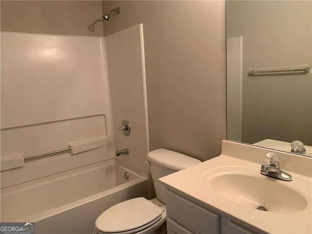 1930 charleston oak CIR Lawrenceville, GA 30043