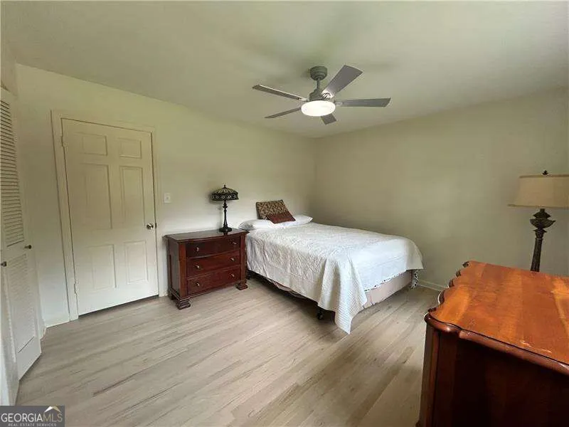 381 Chicopee DR NE Marietta, GA 30060