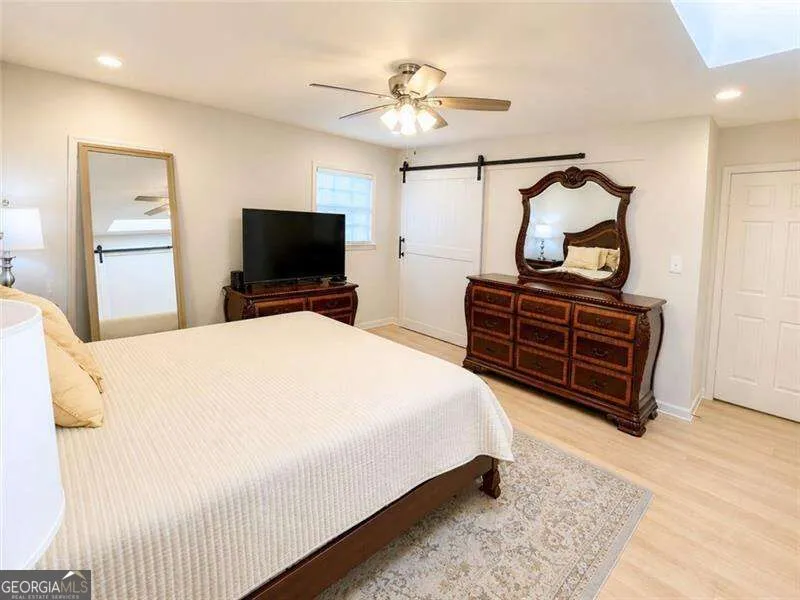 381 Chicopee DR NE Marietta, GA 30060