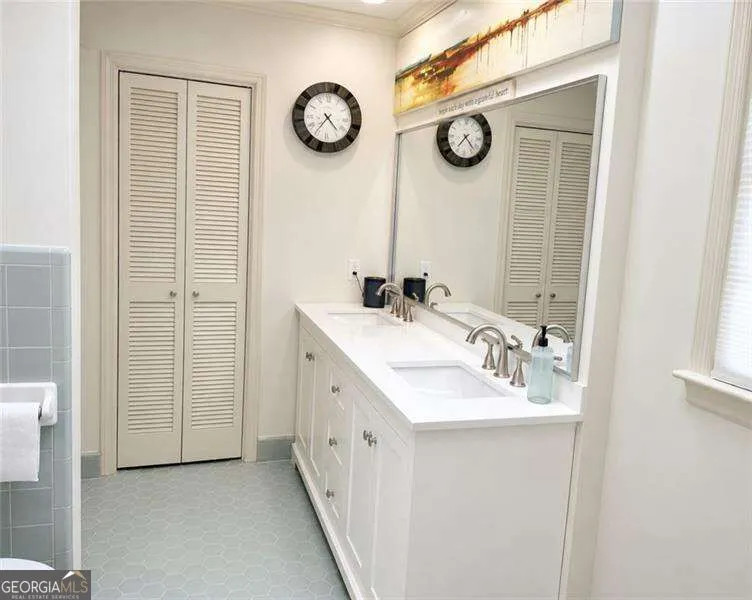 381 Chicopee DR NE Marietta, GA 30060