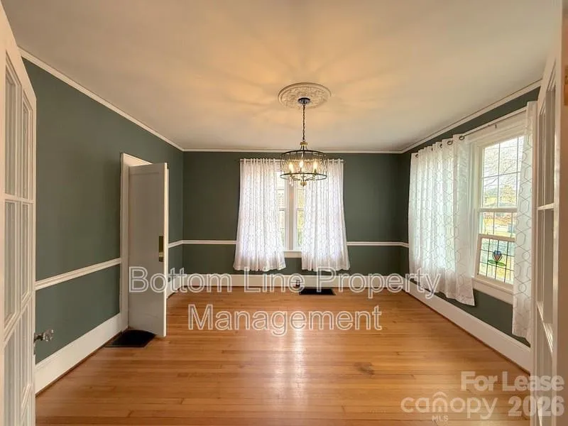 613 S York Street Gastonia, NC 28052