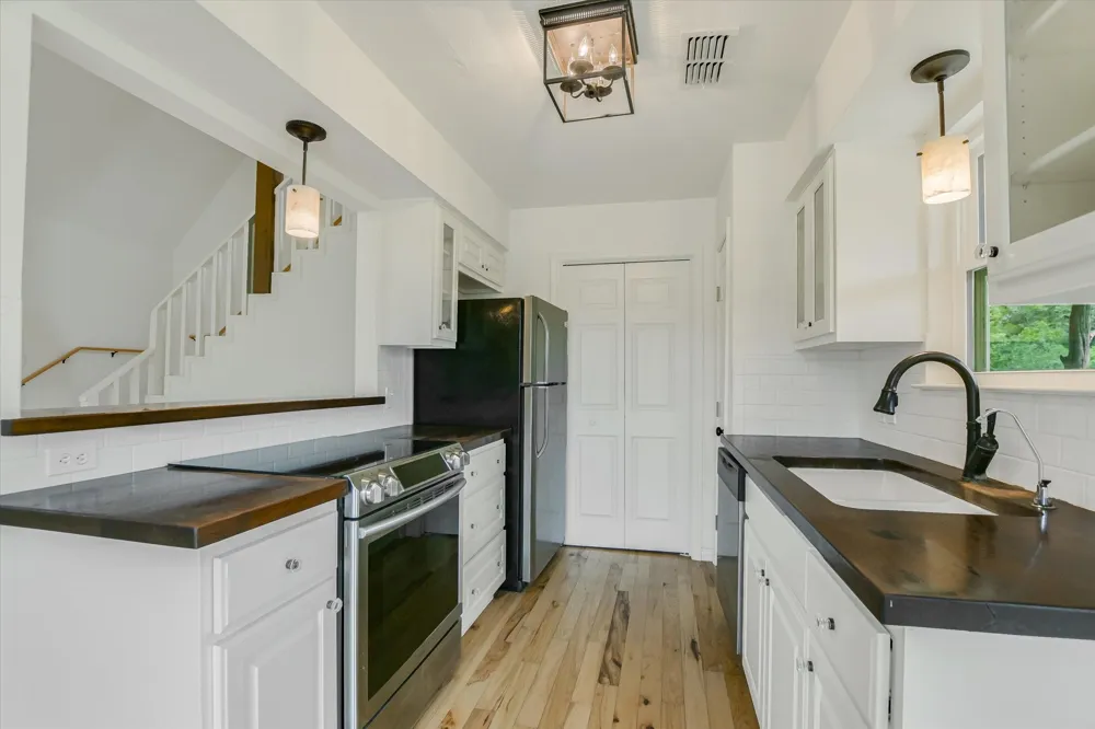 2355 Sandy Point Road Wimberley, TX 78676