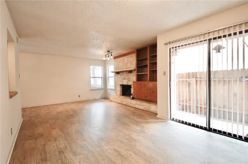 8418 Fathom Circle #201 Austin, TX 78750