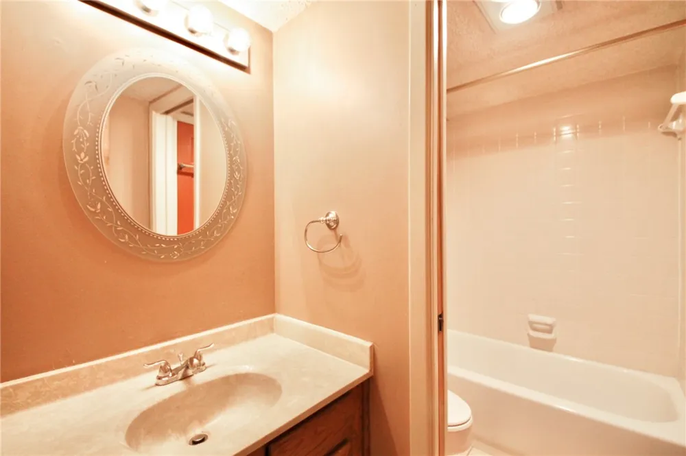 8418 Fathom Circle #201 Austin, TX 78750