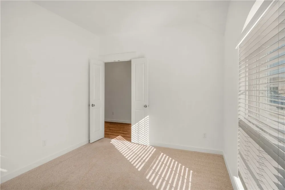 12100 Mossygate Trail Manor, TX 78653