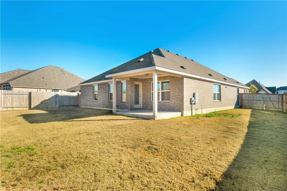 12100 Mossygate Trail Manor, TX 78653
