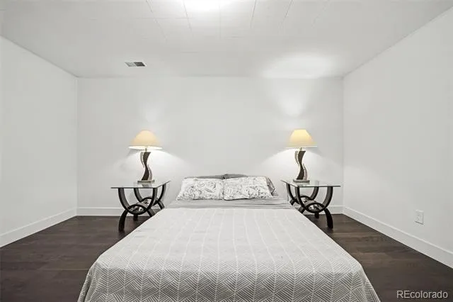 1050 S Monaco Street Parkway #30 Denver, CO 80224
