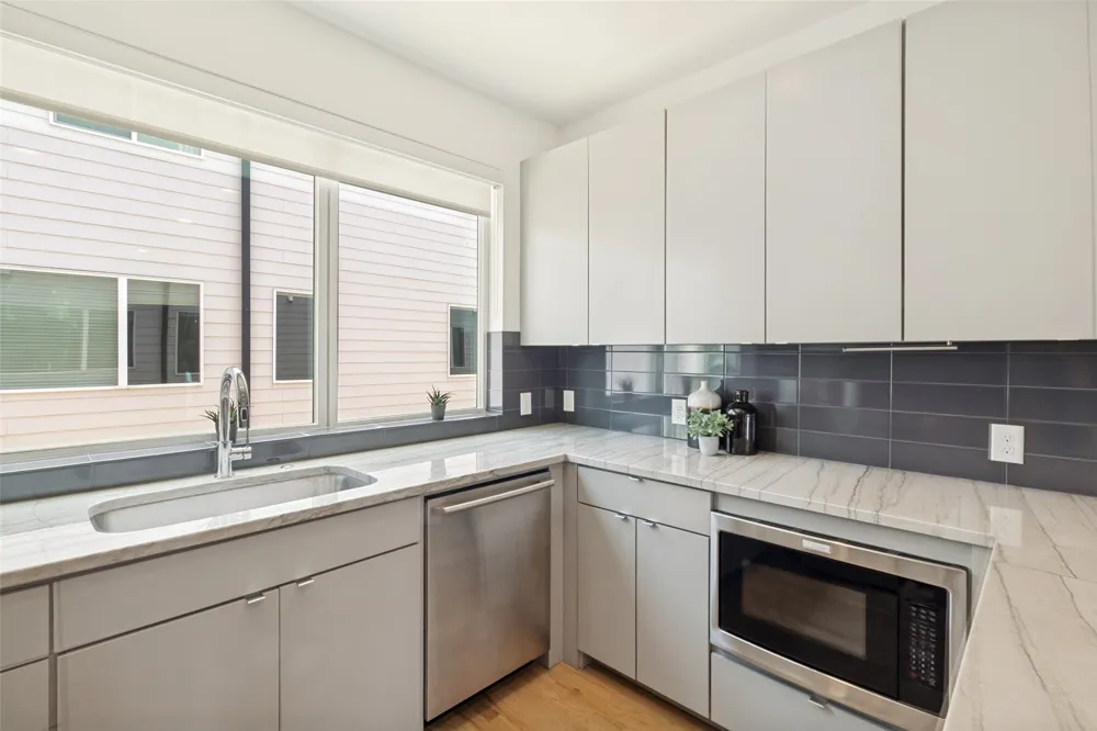 1430 Grigsby Avenue #104 Dallas, TX 75204