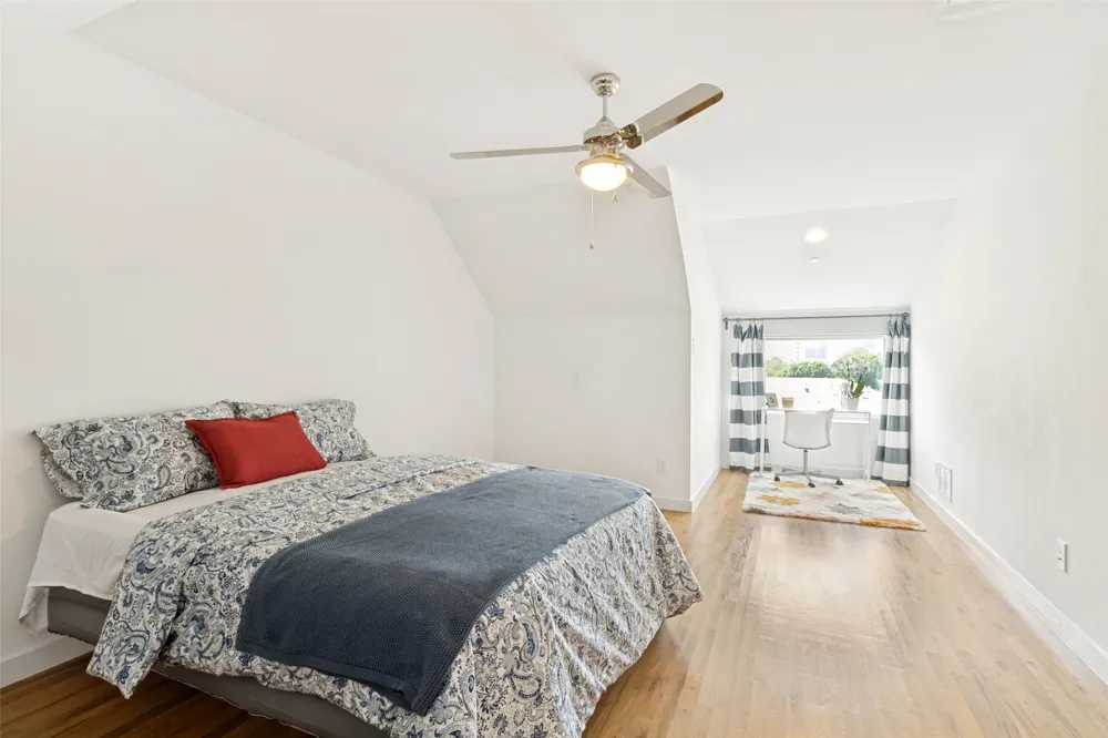 1430 Grigsby Avenue #104 Dallas, TX 75204