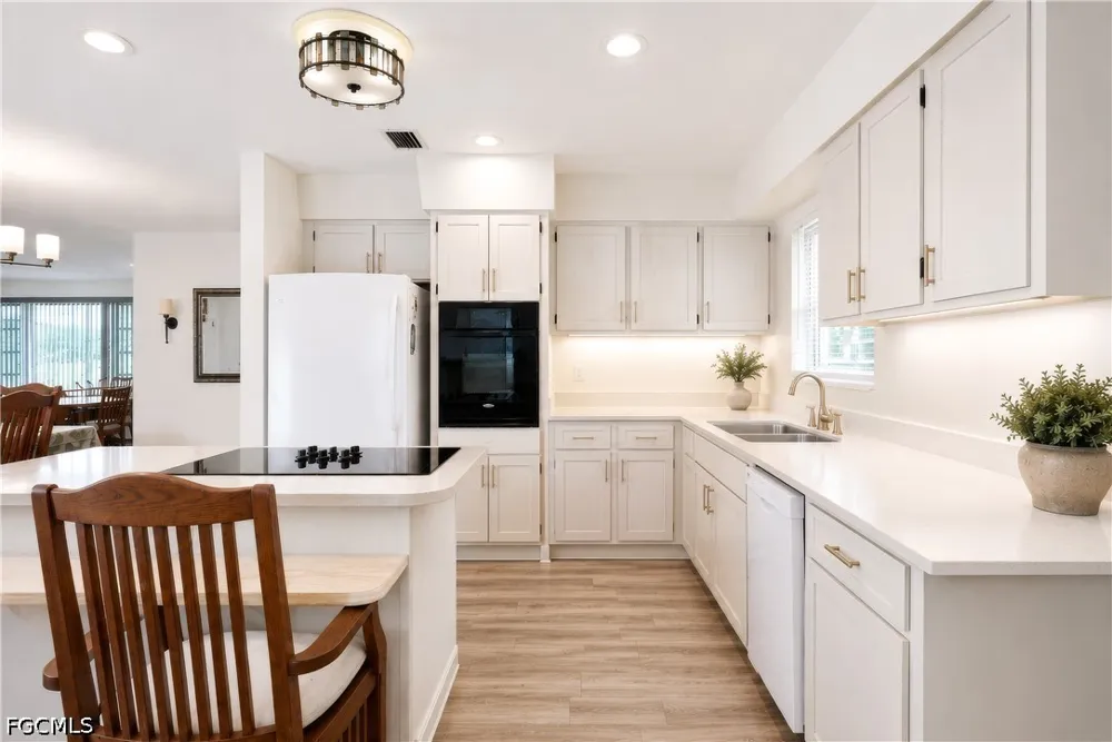 SE 16th Street Cape Coral, FL 33990