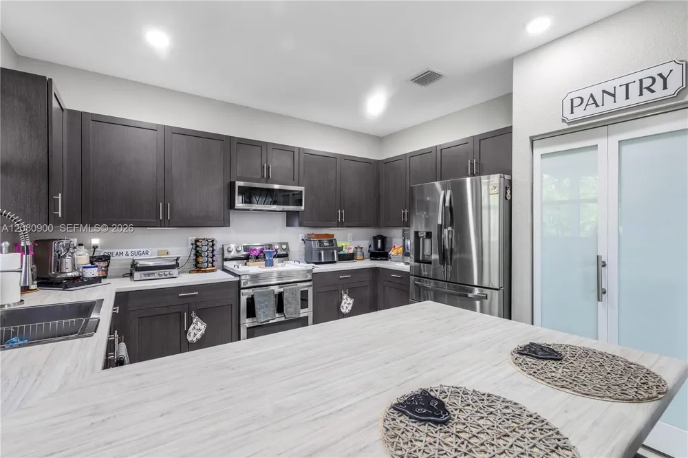 24960 SW 108th Ave Homestead, FL 33032