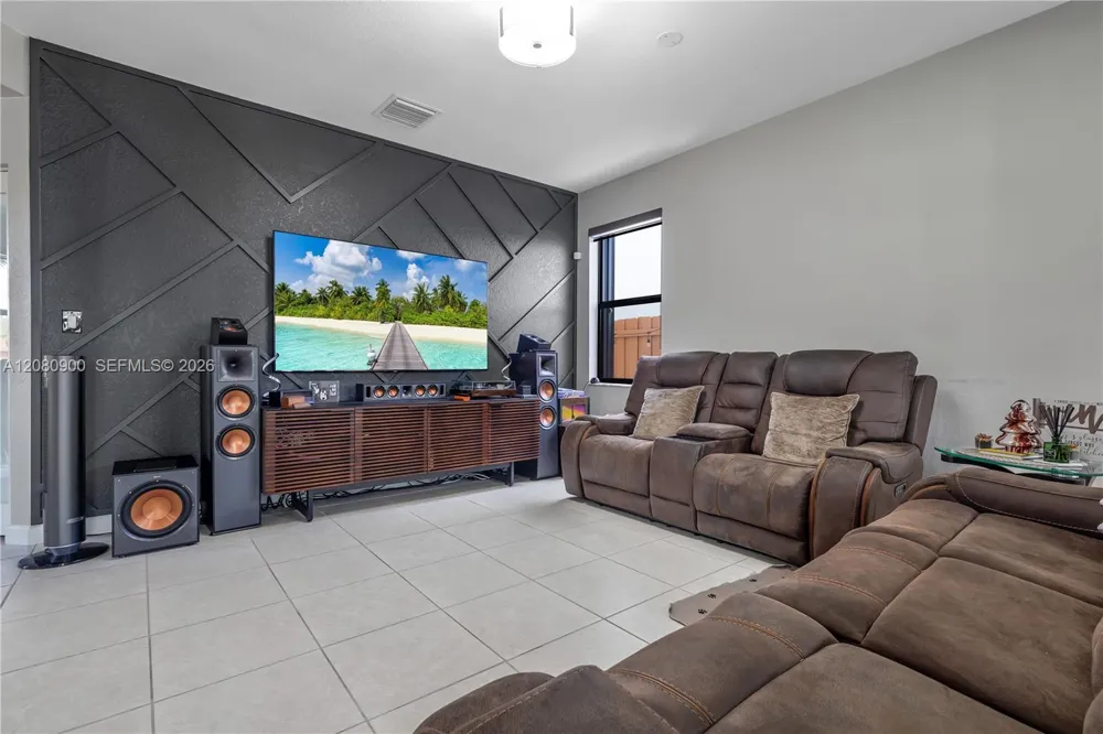24960 SW 108th Ave Homestead, FL 33032