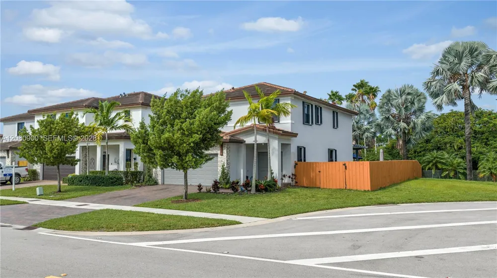24960 SW 108th Ave Homestead, FL 33032