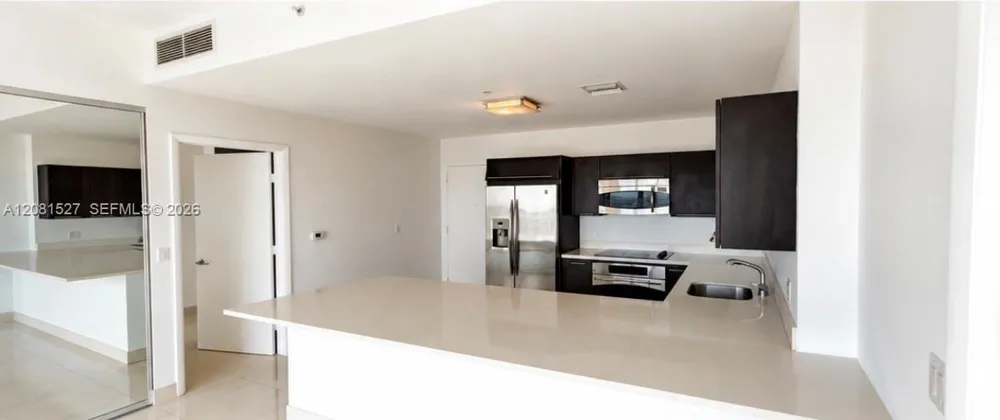 90 SW 3rd St #4008 Miami, FL 33130