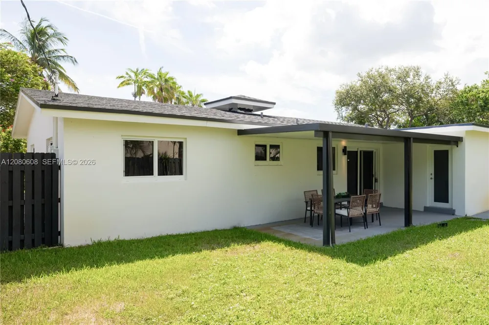 4401 NE 13th Ave Oakland Park, FL 33334