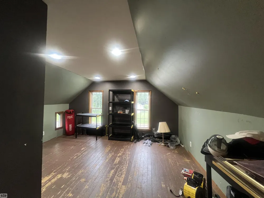 6873 James Street Brown City City, MI 48416