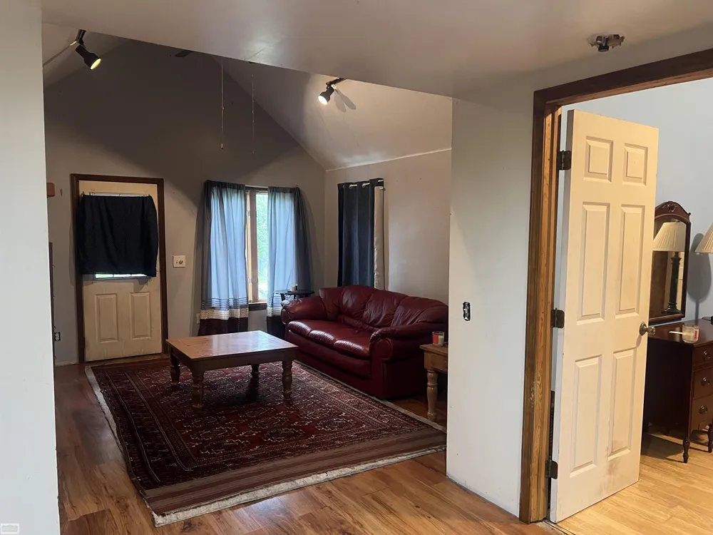 6873 James Street Brown City City, MI 48416