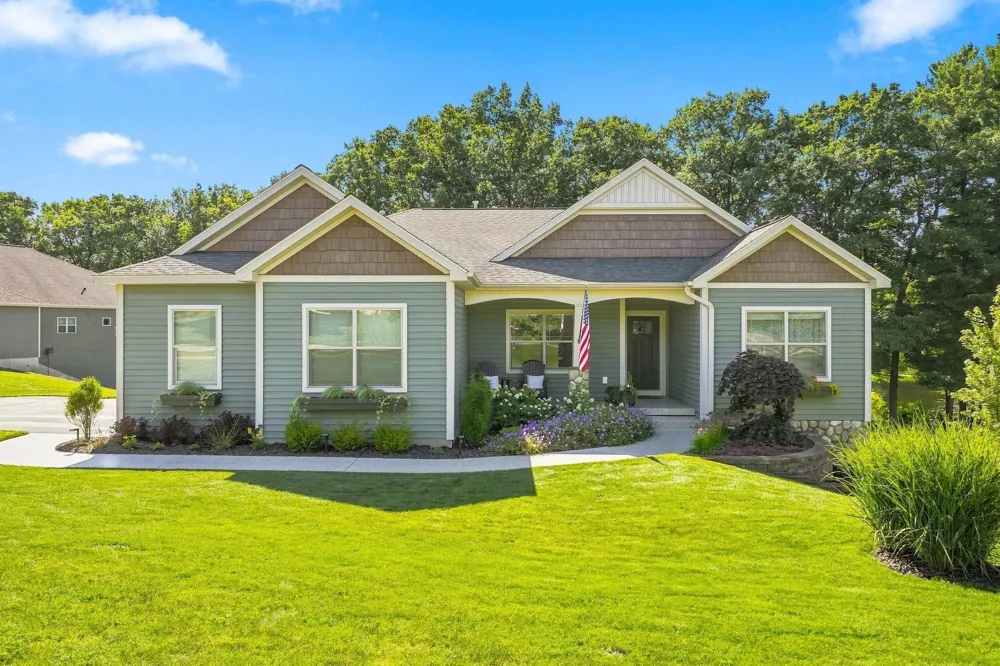 3173 Lake Meadows Circle Long Lake Township, MI 49685