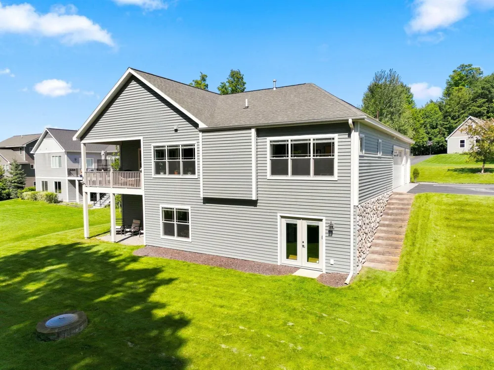 3173 Lake Meadows Circle Long Lake Township, MI 49685
