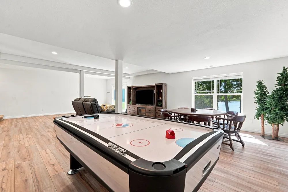 3173 Lake Meadows Circle Long Lake Township, MI 49685