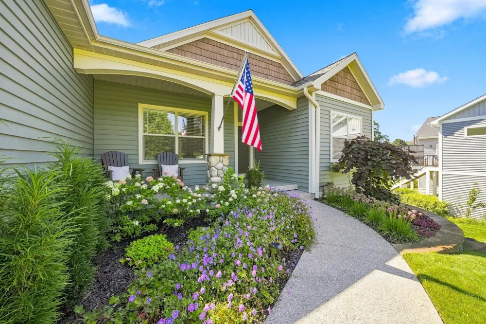 3173 Lake Meadows Circle Long Lake Township, MI 49685