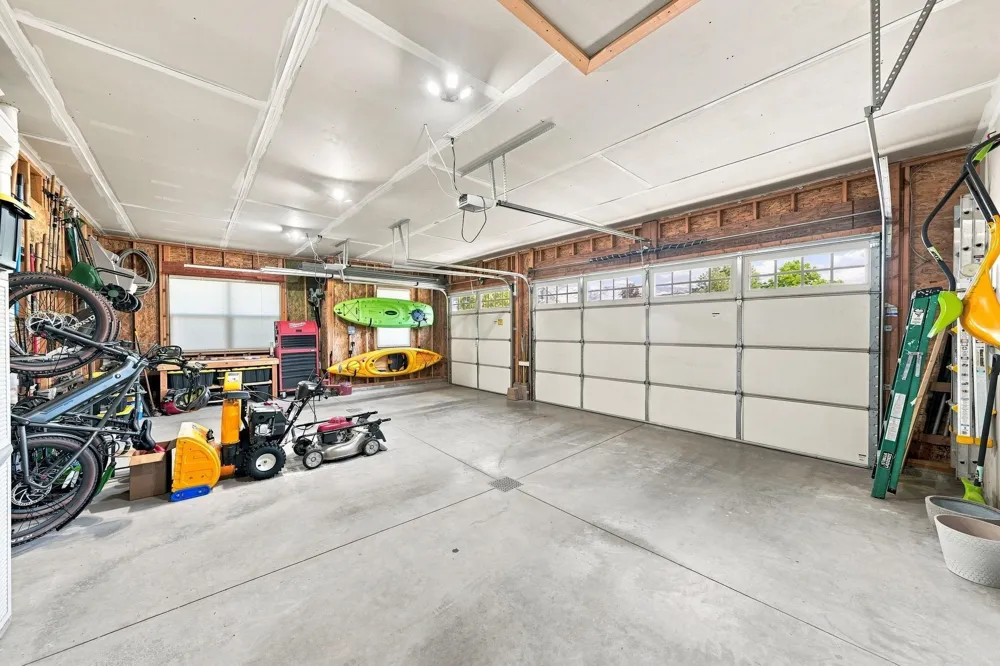 3173 Lake Meadows Circle Long Lake Township, MI 49685