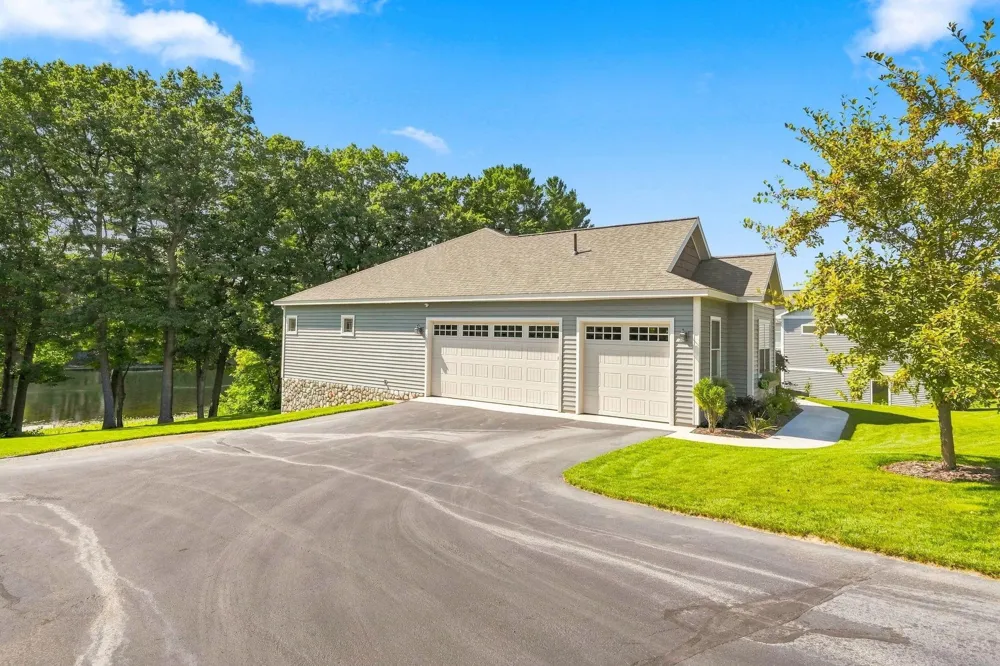 3173 Lake Meadows Circle Long Lake Township, MI 49685