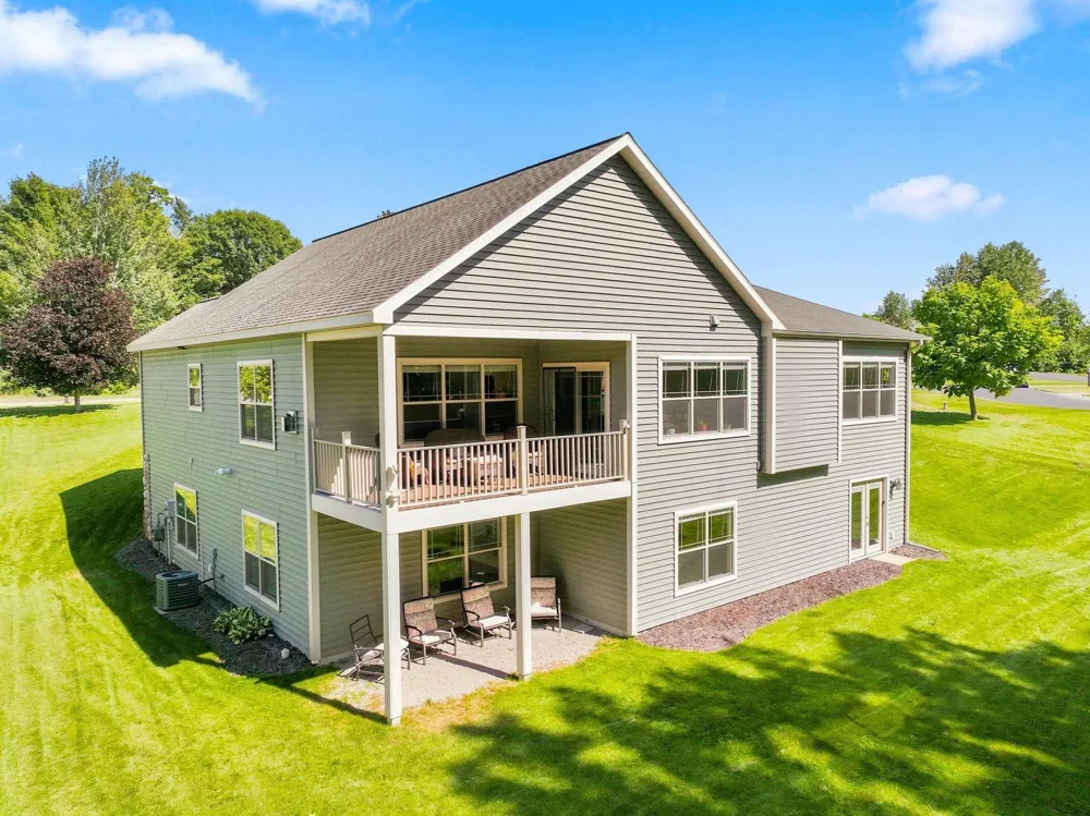 3173 Lake Meadows Circle Long Lake Township, MI 49685