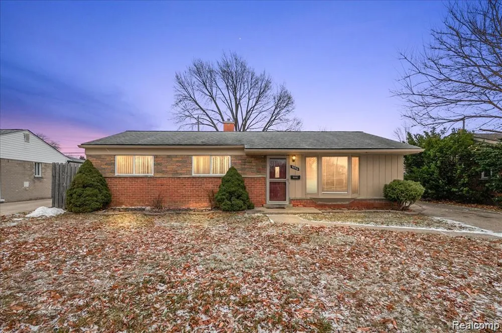 32416 EXETER DRIVE Warren City, MI 48092