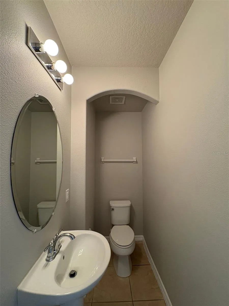 8332 IRON MOUNTAIN TRAIL Windermere, FL 34786
