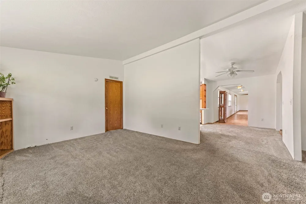 208 W Orchard Street Oakville, WA 98568