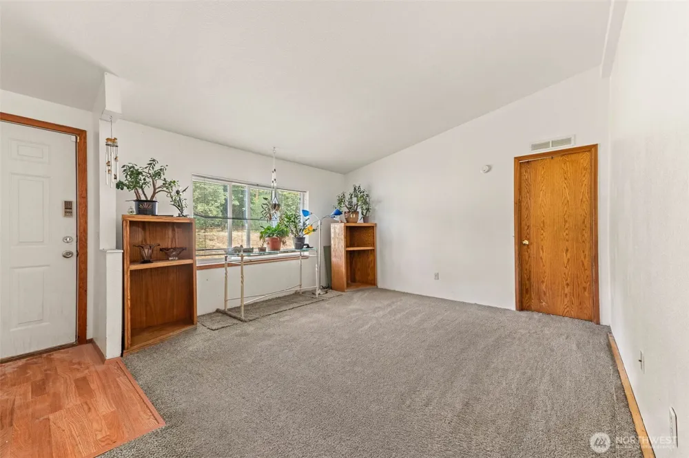 208 W Orchard Street Oakville, WA 98568