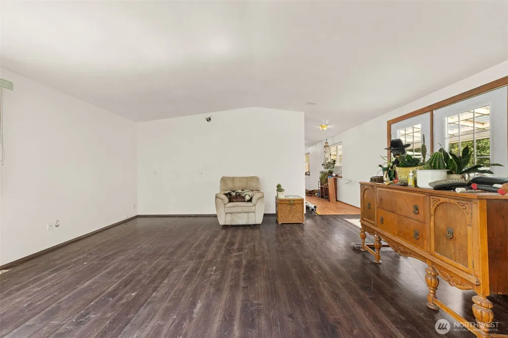 208 W Orchard Street Oakville, WA 98568