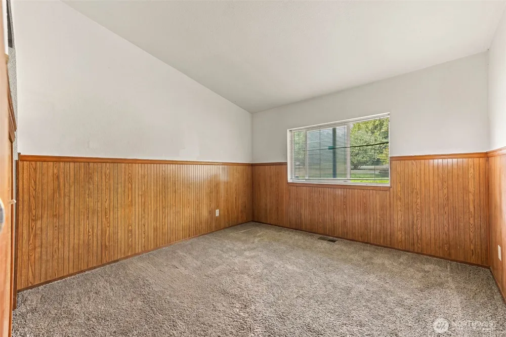 208 W Orchard Street Oakville, WA 98568