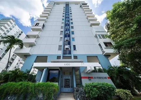 6300 AVE. ISLA VERDE COND. LA MANCHA #1201