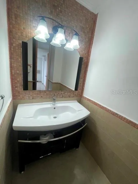 6300 AVE. ISLA VERDE COND. LA MANCHA #1201 Carolina, PR 00979
