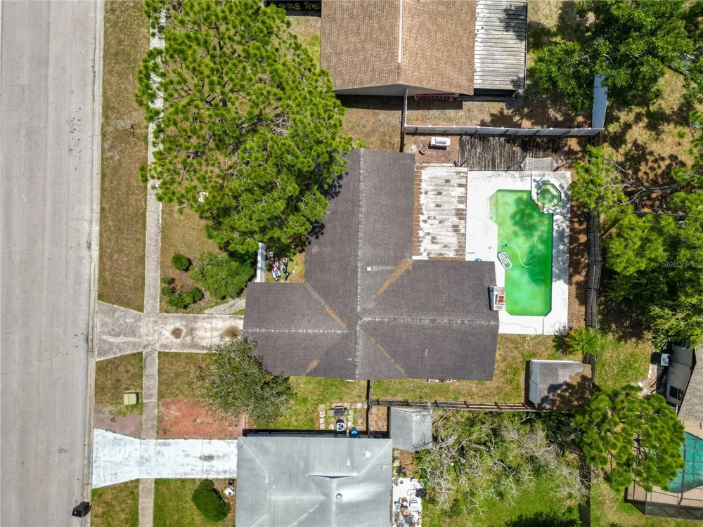 5028 HEADLAND HILLS AVENUE Tampa, FL 33625