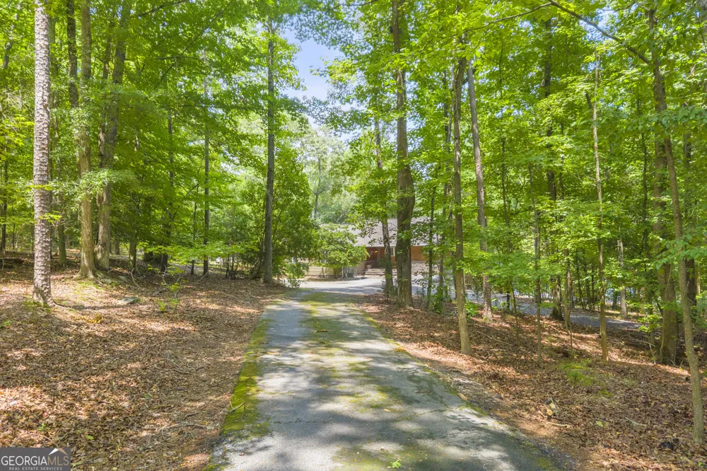 102 Pine Tree TRCE Lavonia, GA 30553
