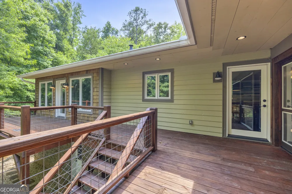 102 Pine Tree TRCE Lavonia, GA 30553