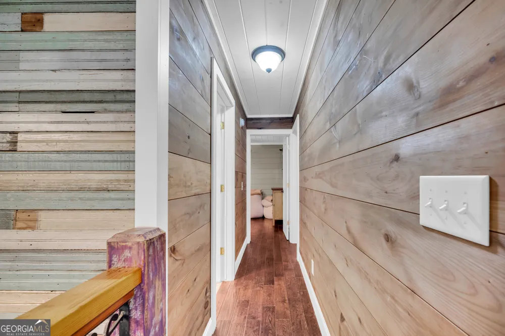 102 Pine Tree TRCE Lavonia, GA 30553