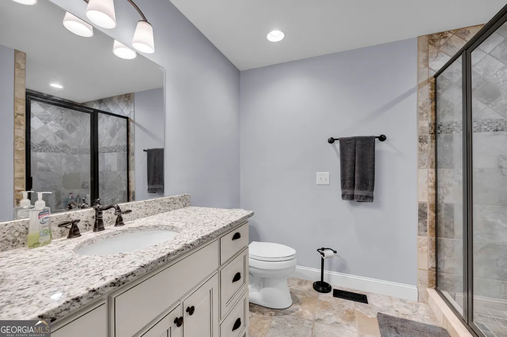 102 Pine Tree TRCE Lavonia, GA 30553