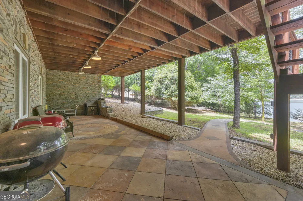 102 Pine Tree TRCE Lavonia, GA 30553