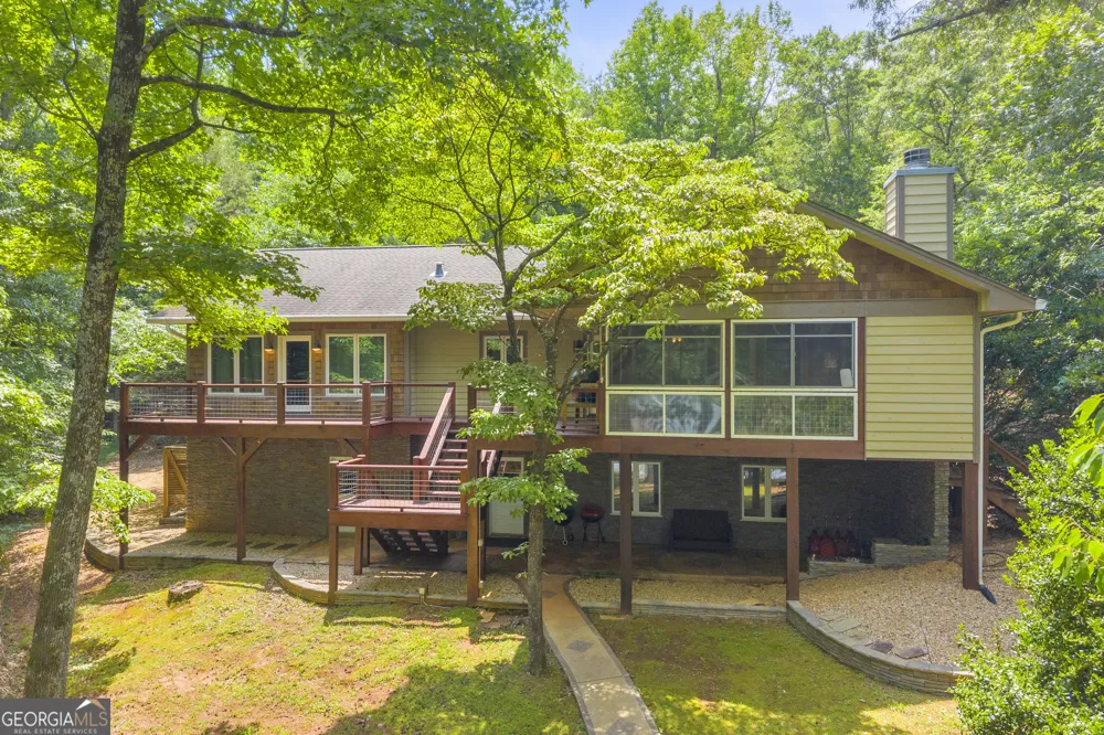 102 Pine Tree TRCE Lavonia, GA 30553